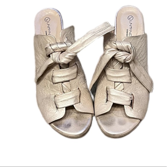 Unity in Diversity Fabiana Sandals - Picture 10 of 10